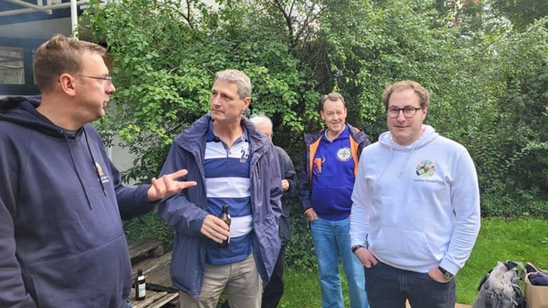 After refreshments, Matthias organized a short tour of the coworking space.
